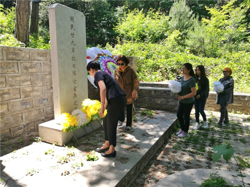 5cf218e77340c.jpg
